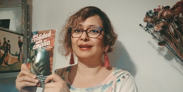 Escritora Libia Brenda del Cúmulo de Tesla: la unión entre ciencia y arte Escritora Libia Brenda del Cúmulo de Tesla: la unión entre ciencia y arte