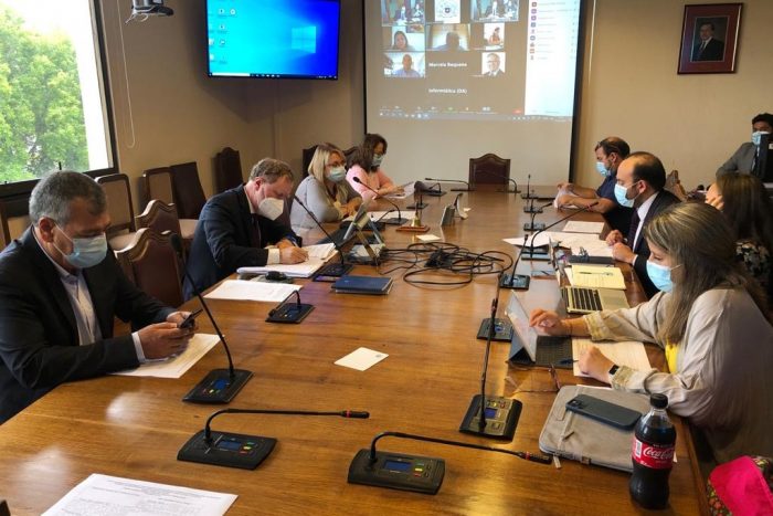 Comisión de Gobierno Interior despachó proyecto de elecciones en dos días: Se discutirá este viernes en la Sala de la Cámara Comisión de Gobierno Interior despachó proyecto de elecciones en dos días: Se discutirá este viernes en la Sala de la Cámara
