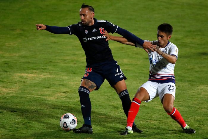 U. de Chile reporta cinco nuevos contagios por coronavirus en su plantel: tendrán al menos 10 bajas ante San Lorenzo U. de Chile reporta cinco nuevos contagios por coronavirus en su plantel: tendrán al menos 10 bajas ante San Lorenzo