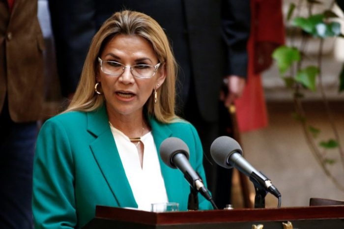 Áñez denuncia «torturas» desde su detención en una carta de su puño y letra Áñez denuncia