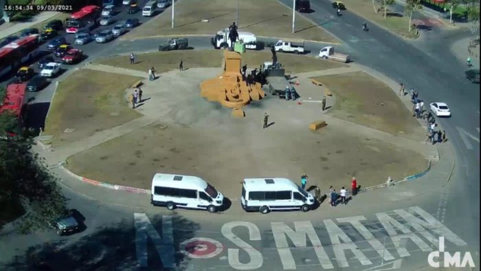 Consejo de Monumentos Nacionales realiza inspecciones a la estatua de Baquedano y evaluará traslado Consejo de Monumentos Nacionales realiza inspecciones a la estatua de Baquedano y evaluará traslado