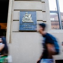 Contraloría solicita informe a Minsal por cuestionado instructivo que permite teletrabajo para casos confirmados por Covid-19