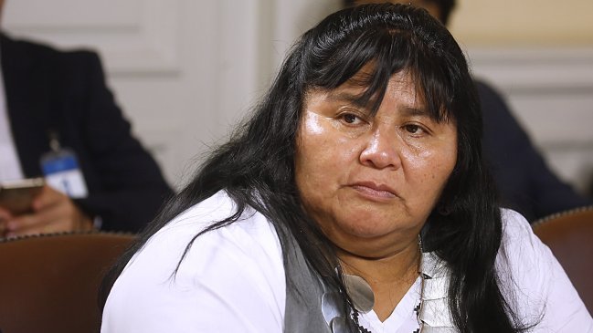 Presidenta de la Comisión DD.HH. anuncia que exigirán explicaciones a Interior y Defensa por procedimientos policial y militar en Puente Alto Presidenta de la Comisión DD.HH. anuncia que exigirán explicaciones a Interior y Defensa por procedimientos policial y militar en Puente Alto