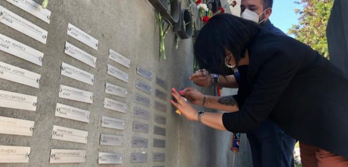 Memorial por la Diversidad: se rinde homenaje a las víctimas de homofobia y transfobia en Chile Memorial por la Diversidad: se rinde homenaje a las víctimas de homofobia y transfobia en Chile