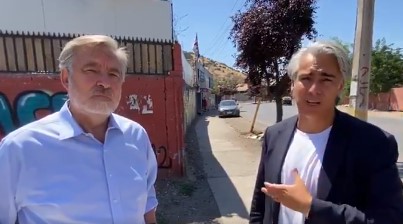 El fuerte llamado de atención de Guillier y MEO a la oposición: “No podemos traicionar el mandato de octubre” El fuerte llamado de atención de Guillier y MEO a la oposición: “No podemos traicionar el mandato de octubre”