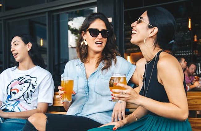 La cerveza es paritaria: mujeres aumentan preferencia por esta bebida La cerveza es paritaria: mujeres aumentan preferencia por esta bebida