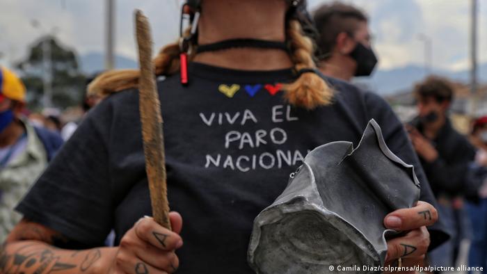Colombia: un muerto en masivas protestas contra el gobierno de Iván Duque Colombia: un muerto en masivas protestas contra el gobierno de Iván Duque