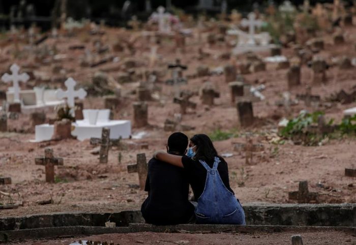Covid-19 golpea a Sudamérica: Argentina, Brasil y Uruguay rompen récords de casos diarios y fallecidos Covid-19 golpea a Sudamérica: Argentina, Brasil y Uruguay rompen récords de casos diarios y fallecidos