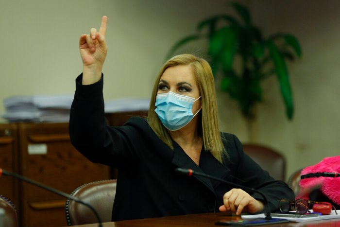 «Que venga a dar la cara el ministro Ossa»: Pamela Jiles trata de «segundón» a subsecretario Máximo Pavez tras discusión por impuesto a los súper ricos
