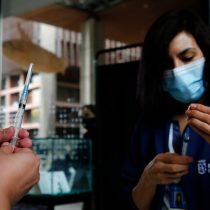 Chile supera los ocho millones de vacunados contra el coronavirus y es el segundo país con más población totalmente inmunizada