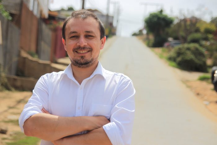 Candidato a constituyente pide que TVN disponga de señal para transmitir la Convención Constitucional Candidato a constituyente pide que TVN disponga de señal para transmitir la Convención Constitucional