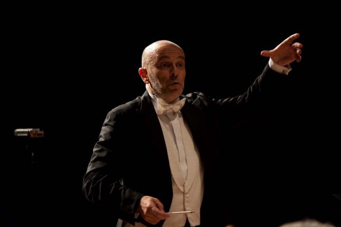 Clases virtuales de canto lírico en Teatro Municipal Clases virtuales de canto lírico en Teatro Municipal