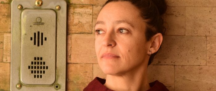 Lina Meruane en Cita de libros: “Zona ciega”, una revisión de la ceguera desde la crónica política, la literatura y el relato biográfico Lina Meruane en Cita de libros: “Zona ciega”, una revisión de la ceguera desde la crónica política, la literatura y el relato biográfico