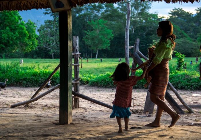 Las desigualdades se perpetúan para las mujeres indígenas en América Latina Las desigualdades se perpetúan para las mujeres indígenas en América Latina