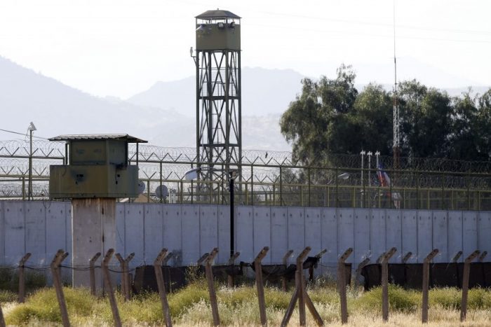 Al menos 26 reos del penal Punta Peuco resultaron contagiados por brote de covid-19 Al menos 26 reos del penal Punta Peuco resultaron contagiados por brote de covid-19