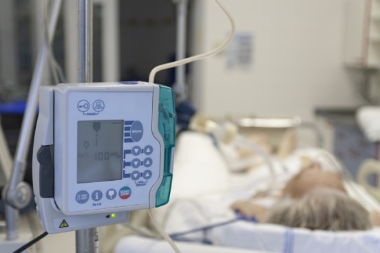 Fonoaudiólogo detalla cómo la intubación por Covid-19 hace perder la voz de los pacientes y cómo vuelven a recuperarla Fonoaudiólogo detalla cómo la intubación por Covid-19 hace perder la voz de los pacientes y cómo vuelven a recuperarla