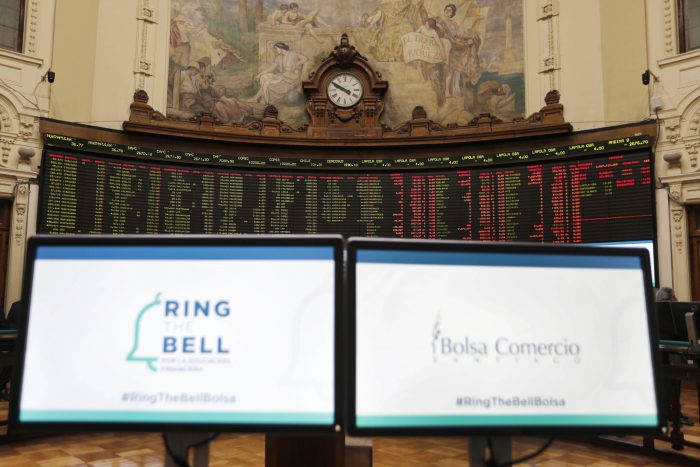 Otra jornada positiva para la Bolsa de Santiago tras anuncio de IFE universal e implementación de «pase de movilidad» Otra jornada positiva para la Bolsa de Santiago tras anuncio de IFE universal e implementación de