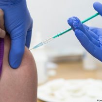 Unión Europea abre sus fronteras a los viajeros completamente vacunados
