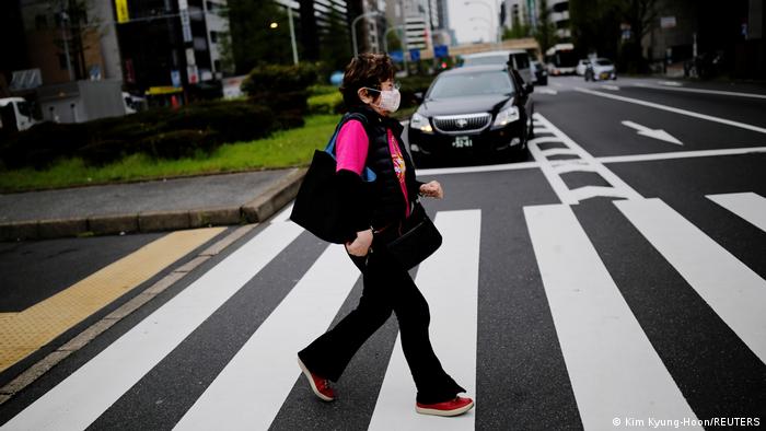 Japón prolongará estado de emergencia por alza de contagios de COVID-19