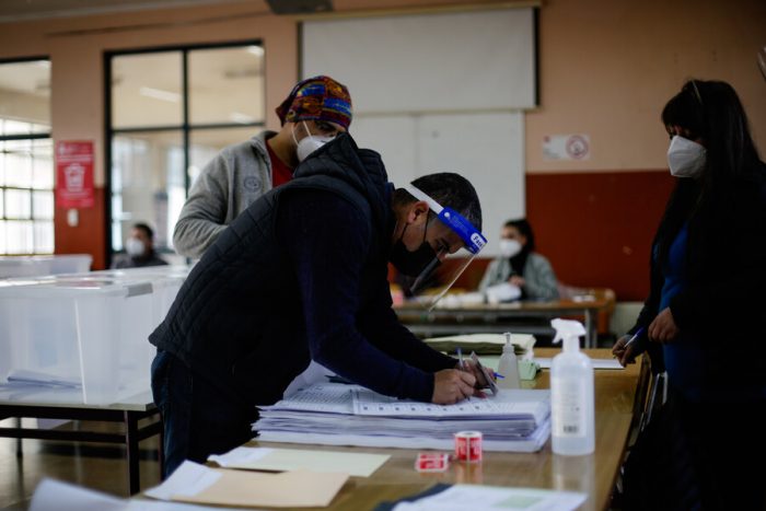 Totalidad de mesas fueron constituidas esta tarde en históricos comicios Totalidad de mesas fueron constituidas esta tarde en históricos comicios