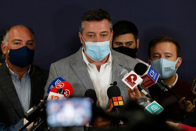 Sebastián Sichel pide a Chile Vamos libertad de acción para militantes que busquen apoyar su candidatura Sebastián Sichel pide a Chile Vamos libertad de acción para militantes que busquen apoyar su candidatura