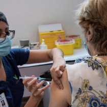 Fallas de coordinación en la entrega de vacunas comenzaría a impactar el avance de la inmunización