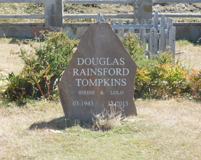 Douglas Tompkins: Paradigma de un incomprendido Douglas Tompkins: Paradigma de un incomprendido