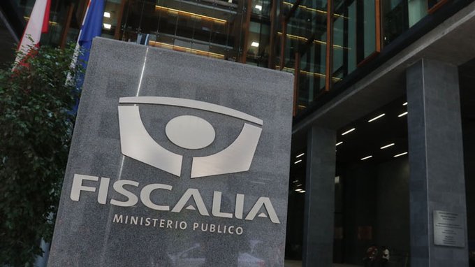 Para los funcionarios del Ministerio Público no alcanza: Fenamip acusa al ministro Larraín de excluirlos de ronda de reuniones Para los funcionarios del Ministerio Público no alcanza: Fenamip acusa al ministro Larraín de excluirlos de ronda de reuniones