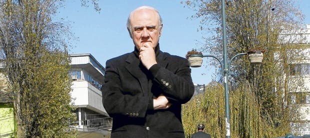 Agustín Squella apuesta a que en la Convención Constitucional prime “la serenidad, la pausa y el respeto recíproco” Agustín Squella apuesta a que en la Convención Constitucional prime “la serenidad, la pausa y el respeto recíproco”