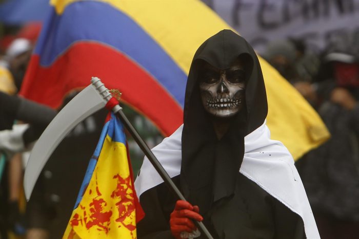 Protestas en Colombia: Presidente Duque anuncia máximo despliegue militar en zona más afectada por violencia Protestas en Colombia: Presidente Duque anuncia máximo despliegue militar en zona más afectada por violencia