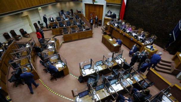 Comisión de Constitución discutió sobre nominación de María Teresa Letelier a la Corte Suprema Comisión de Constitución discutió sobre nominación de María Teresa Letelier a la Corte Suprema