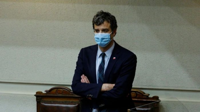 Ministro Ossa soslaya posibilidad de incluir agenda de DD.HH. en “mínimos comunes” pero insiste en discutir las materias ya estipuladas Ministro Ossa soslaya posibilidad de incluir agenda de DD.HH. en