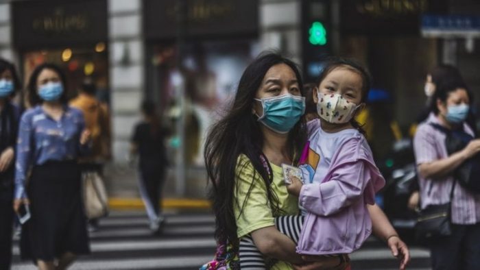 Por qué China relajó su controvertida política de natalidad Por qué China relajó su controvertida política de natalidad
