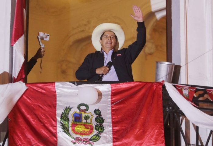 Perú dilata anuncio de ganador, Castillo sigue arriba y Fujimori pide auditoría