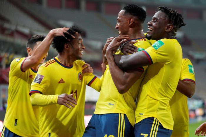 Reinaldo Rueda redebuta con el pie derecho: Colombia golea 3-0 a Perú en Lima Reinaldo Rueda redebuta con el pie derecho: Colombia golea 3-0 a Perú en Lima