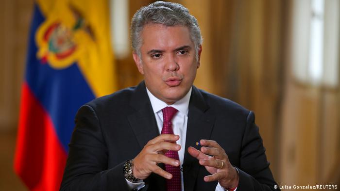 Disparan a helicóptero en el que viajaba presidente de Colombia: Duque lo califica como 