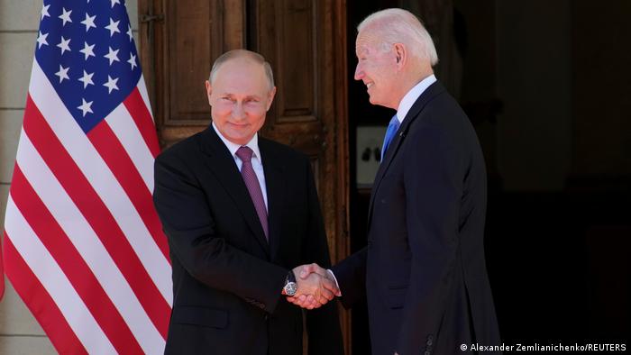 Cita cumbre en Ginebra: Biden y Putin sostienen primer y extenso cara a cara Cita cumbre en Ginebra: Biden y Putin sostienen primer y extenso cara a cara