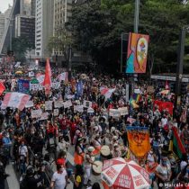 Brasileños se lanzan a las calles en protestas contra Bolsonaro
