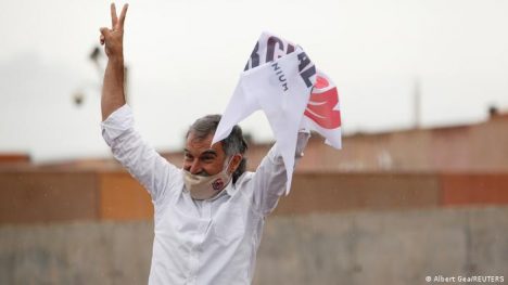 Independentistas catalanes tras sus liberaciones: “Seguiremos luchando por la independencia” Independentistas catalanes tras sus liberaciones: