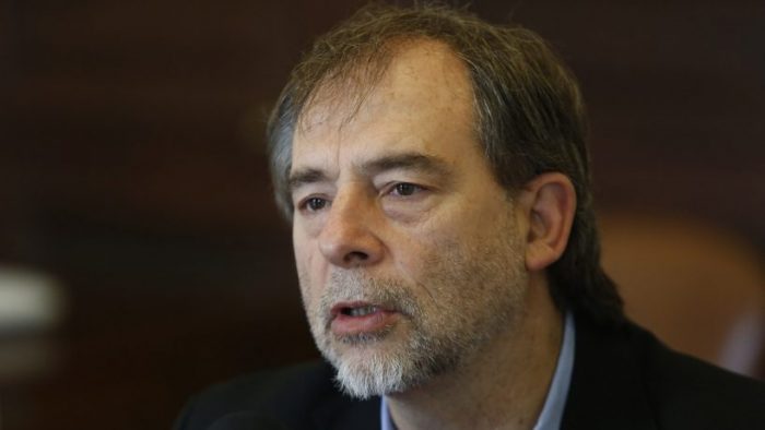 Senador Girardi pide apertura en proceso de vacunación contra el COVID-19 para “todos y todas”: “La restricción por edad ya no sirve” Senador Girardi pide apertura en proceso de vacunación contra el COVID-19 para