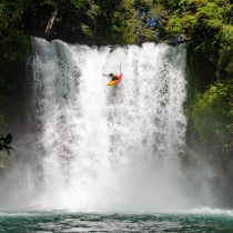Joven de Futaleufú participará en la competencia de kayak más importante del mundo