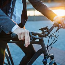 Estudio constata que casi el 40% de los ciclistas no utiliza casco