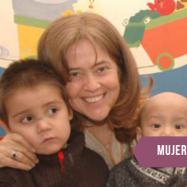 Mónica Arteaga: la mujer que con su casa de acogida ha apoyado a casi 400 familias de provincia con niñas y niños con cáncer