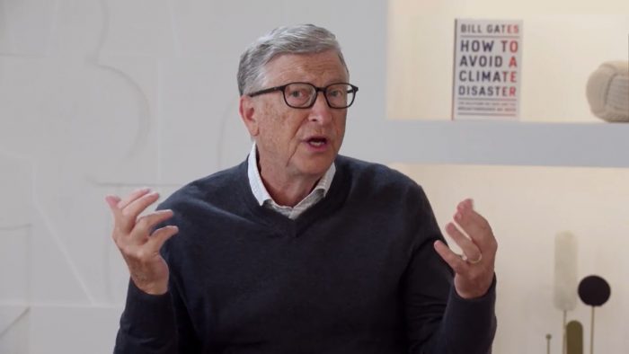 Bill Gates en cumbre de energías limpias organizada por Chile: “Soy optimista, creo que evitaremos un desastre climático”