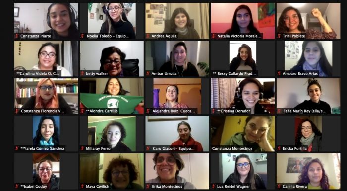 “Llegamos para quedarnos”: 35 convencionales participan en presentación de un `Reglamento Feminista` para la nueva Constitución “Llegamos para quedarnos”: 35 convencionales participan en presentación de un `Reglamento Feminista` para la nueva Constitución