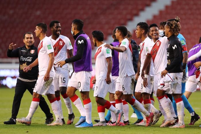 Eliminatorias rumbo a Qatar 2022: Perú da la sorpresa y triunfa 2-1 en Ecuador Eliminatorias rumbo a Qatar 2022: Perú da la sorpresa y triunfa 2-1 en Ecuador