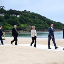 Líderes del G7 concuerdan en mantener estímulos fluyendo en sus economías