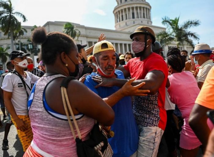 Protestas vía Facebook Live en Cuba: qué papel juegan las redes sociales en las históricas manifestaciones en la isla