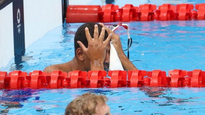 Juegos Olímpicos de Tokio: Ahmed Hafnaoui, el desconocido y joven nadador que impresionó al mundo al ganarse la medalla de oro Juegos Olímpicos de Tokio: Ahmed Hafnaoui, el desconocido y joven nadador que impresionó al mundo al ganarse la medalla de oro