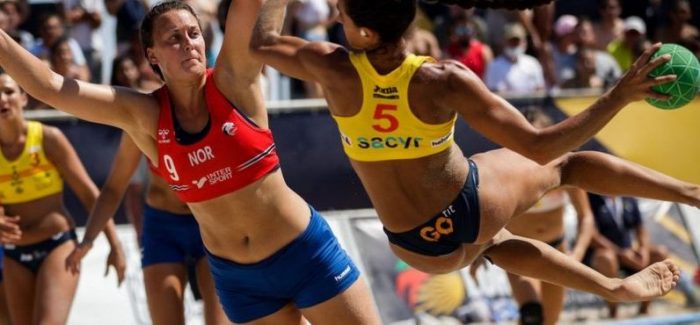 «Es chocante que tengamos que pagar por no jugar en bikini» «Es chocante que tengamos que pagar por no jugar en bikini»
